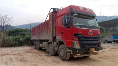Dongfeng Liuzhou Chenglong H7 460 hp 8X4 8.2 m - ფოტო 1