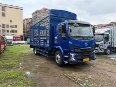 Dongfeng Liuzhou Chenglong M3 200 hp 4X2 6.8 m - ფოტო 1