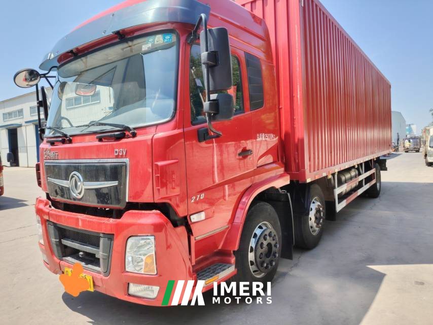 Dongfeng 270 hp 6X2 9.6 m - грузовик из Китая