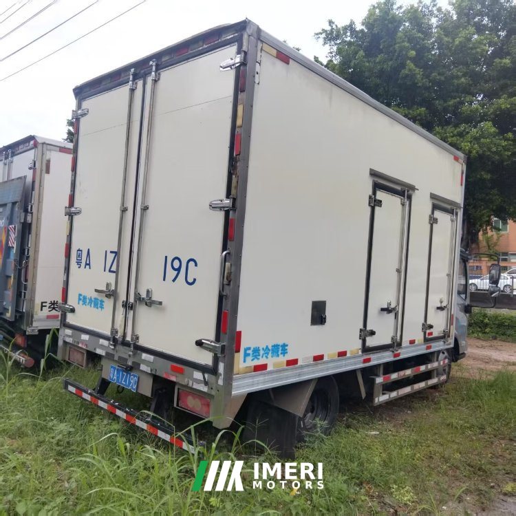 Foton Aumark S1 130 hp 4X2 4.08 m - truck from China