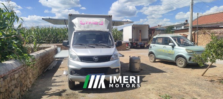2021 Foton V2 122 hp 4X2 3.3 m