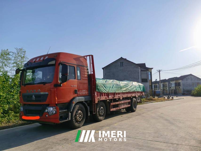 2021 Sinotruk HOWO TX7 320 hp 6X2 7.8 m