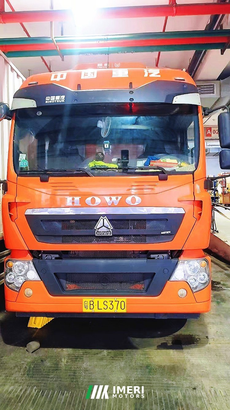 2025 Sinotruk HOWO TX7 PRO 290 hp 4X2 9.6 m