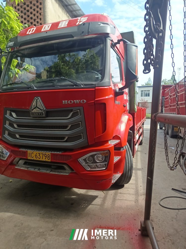 Sinotruk HOWO TX7 280 hp 6X2 9.52 m - truck from China