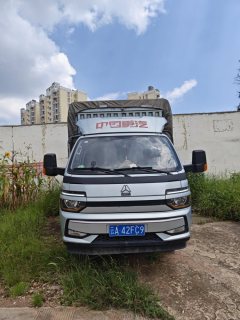 SINOTRUK HOWO Light Duty Truck 140 hp 4X2 3.95 m - ფოტო 2
