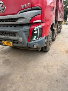 Dongfeng Liuzhou Chenglong H7 350 hp 8X4 7.6 m - фото 2