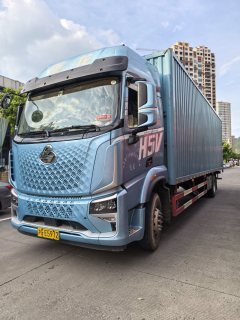 Dongfeng Liuzhou Chenglong H5V 290 hp 4X2 9.7 m - ფოტო 3