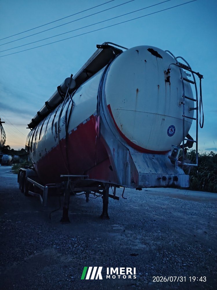 2019 11.5 m x2.4 m 3 tank semi-trailer
