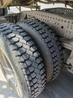 Foton Auman GTL 470 hp 6X4 - photo 6