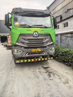 Sinotruk HOWO V7-X 350 hp 8X4 5.6 m - photo 2