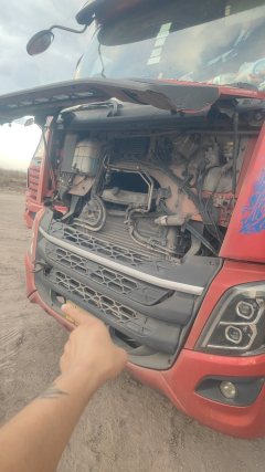 Dongfeng Liuzhou Chenglong H7 460 hp 6X4 - photo 1
