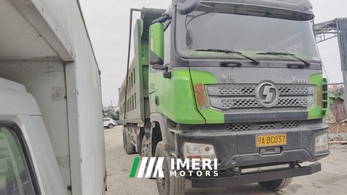 Shacman Delong X3000 430 hp 8X4 8.6 m - truck from China