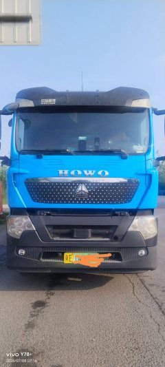 Sinotruk HOWO TX7 480 hp 6X4 - photo 2