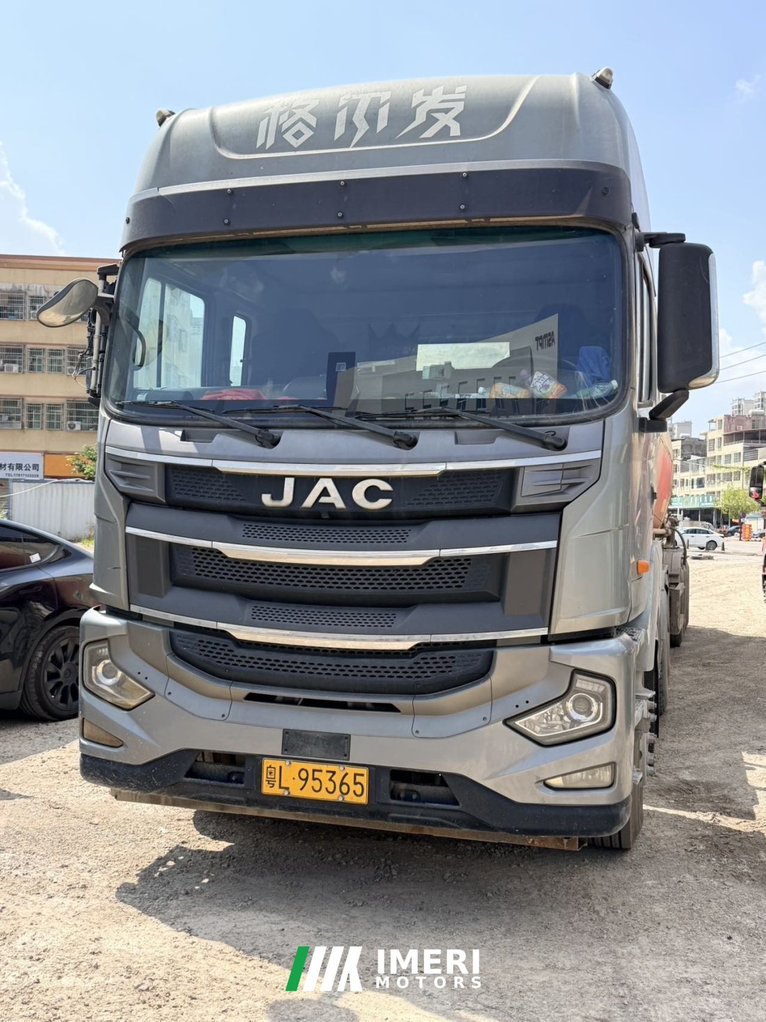 JAC Gallop Gelfa A5 480 hp 6X4 - truck from China