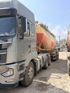 JAC Gallop Gelfa A5 480 hp 6X4 - photo 2