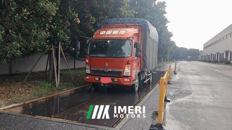 2018 SINOTRUK HOWO Light Duty Truck Commander 148 hp 4X2