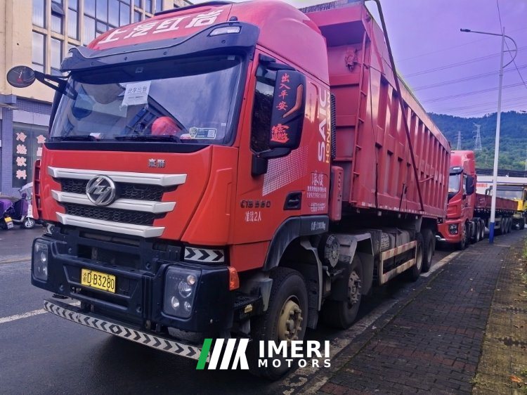 2025 SAIC Hongyan Genlyon 560 hp 8X4 8.5 m