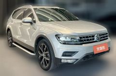 2019 Volkswagen Tiguan L 2019 2.0T AT 380TSIIntelligent movementLuxury 4WD #3