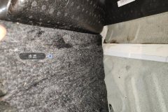 მარჯვენა წინა ხალიჩა