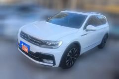 2021 Volkswagen Tiguan L 2021 2.0T AT 330TSI R-LineEnjoy moreEditionFWD #1