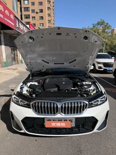 2023 BMW 3 Series 2023 320Li MSport Pkg #9