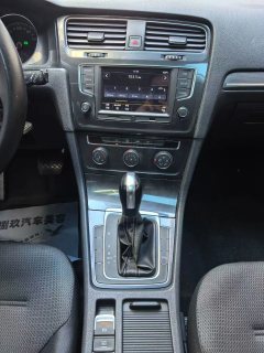 2017 Volkswagen Golf 2016 1.4T AT 230TSI Comfort #9