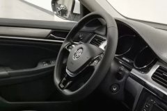 2016 Volkswagen Bora Sedan 2016 1.6 MT Comfort #23