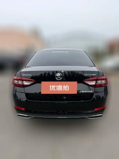 2018 Škoda Octavia 2018 1.6 AT Luxury #4