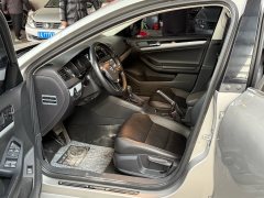 2017 Volkswagen Sagitar 2018 180TSI DSGEnjoyEdition #6