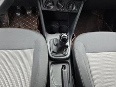 2018 Volkswagen Polo Hatchback 2016 1.4 MT Fashion #9