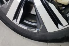 Right Front Wheel Hub