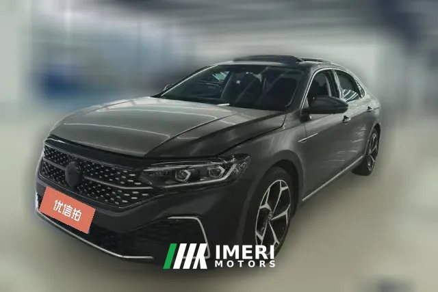 2023 Volkswagen Passat 2023 Facelift 2.0T AT 330TSI starry skyLuxury