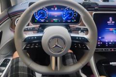 2023 Mercedes-Benz EQE SUV 2023 350 4MATIC Pioneer #15