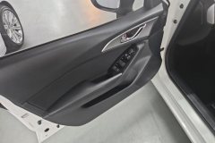 2018 Mazda Mazda3 Axela Hatchback 2016 1.5 AT Luxury #7