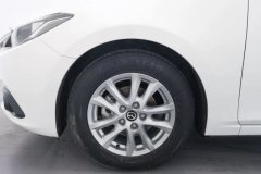 2016 Mazda Mazda3 Axela Sedan 2016 1.5 AT Luxury #6