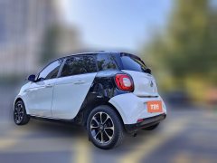 2017 smart ForFour 2018 1.0 AT 52Kilowatt passionEdition (Imported) #7
