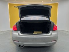 2018 BMW 3 Series 2018 2.0T AT 320LiFashion #18