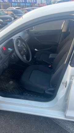2015 Volkswagen Jetta 2013 1.6 MT Fashion #6