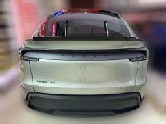 2025 Tesla Model Y L 2025 Long Range AWD Edition #3