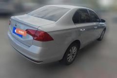 2018 Volkswagen Bora Sedan 2018 1.5 MT Fashion #3