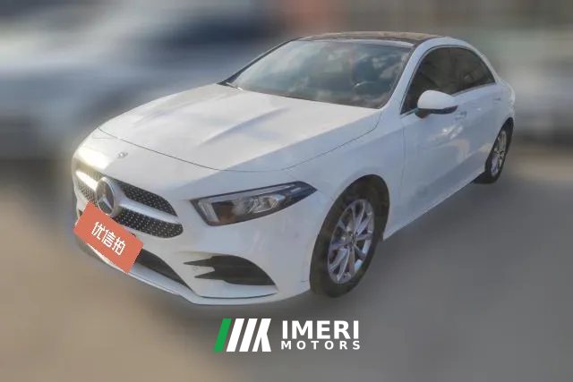 2019 Mercedes-Benz A-Class 2019 1.3T AT A200LSportsedan chair
