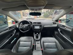 2015 Volkswagen Sagitar 2015 1.6 MT Comfort #7