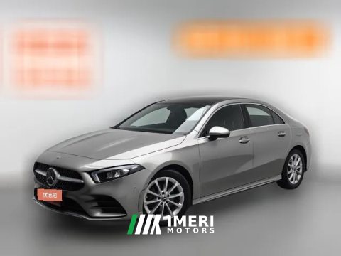 2020 Mercedes-Benz A-Class 2020 1.3T AT A200LSportsedan chair