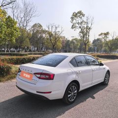 2019 Škoda Octavia 2020 1.5L AT Smart DriveComfort #13