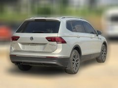 2017 Volkswagen Tiguan L 2017 1.8T AT 330TSILuxury FWD #3