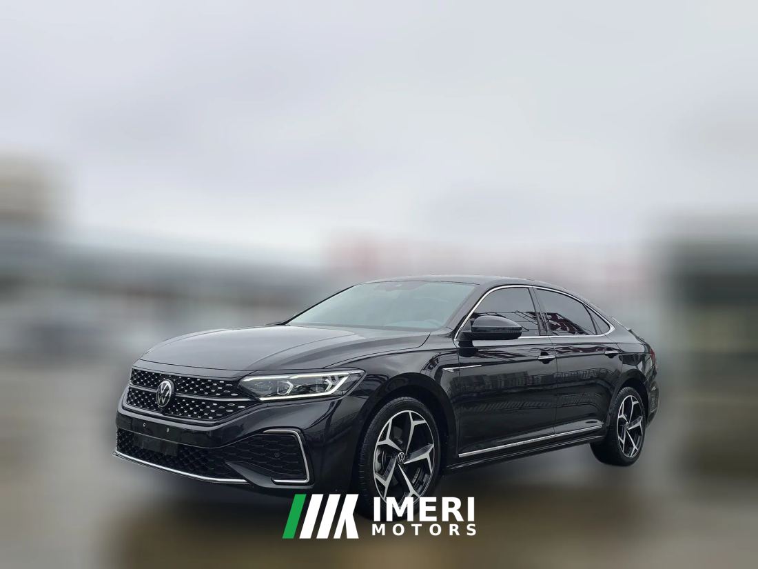 2023 Volkswagen Passat 2023 Facelift 2.0T AT 330TSI starry skyLuxury