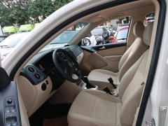2016 Volkswagen Tiguan 2016 1.8T AT 300TSIFashionFWD #3
