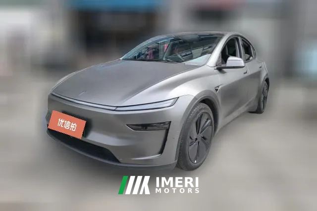 2025 Tesla Model Y 2025 rear wheel drive First Edition