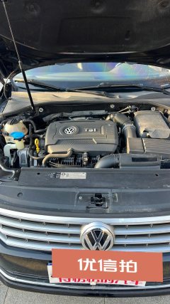 2017 Volkswagen Passat 2017 1.8T AT 330TSIYu ZunEdition #14