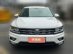 2018 Volkswagen Tiguan L 2018 2.0T AT 330TSIFashionFWD #2